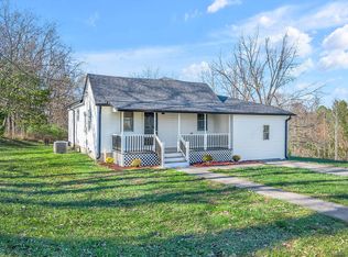 715 White Conkwright Rd, Winchester, KY 40391