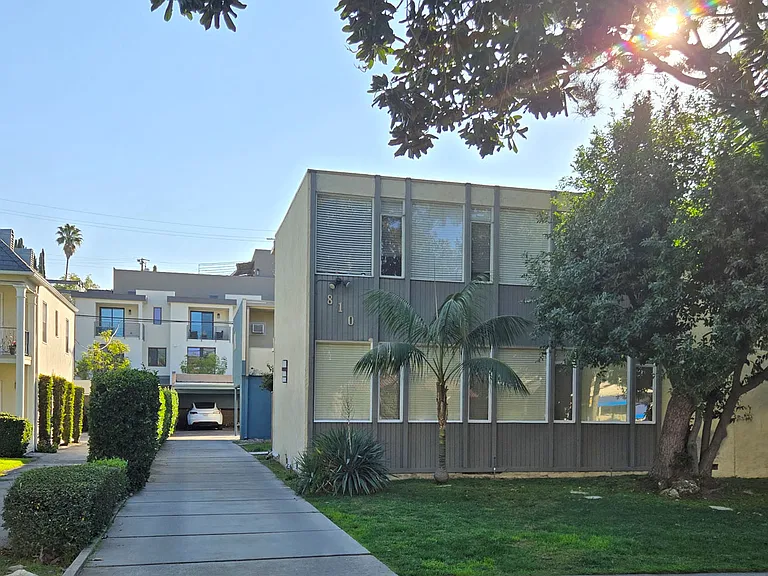 810 Orange Grove Ave #1 — Photo 1