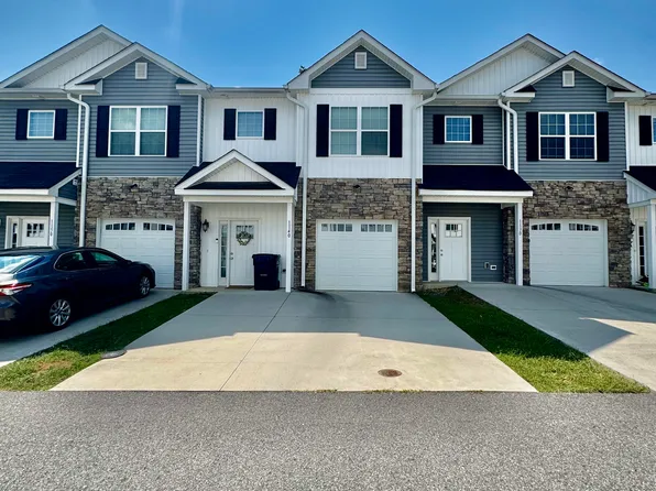1140 Maid Marian Ln NE, Christiansburg, VA 24073