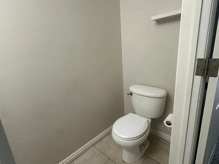 599 Trejo St — Photo 7
