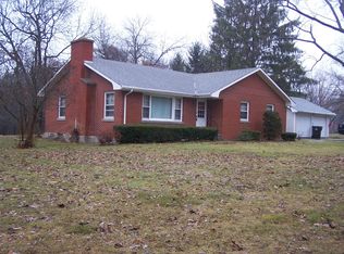 4413 Pioneer Rd, McHenry, IL 60051