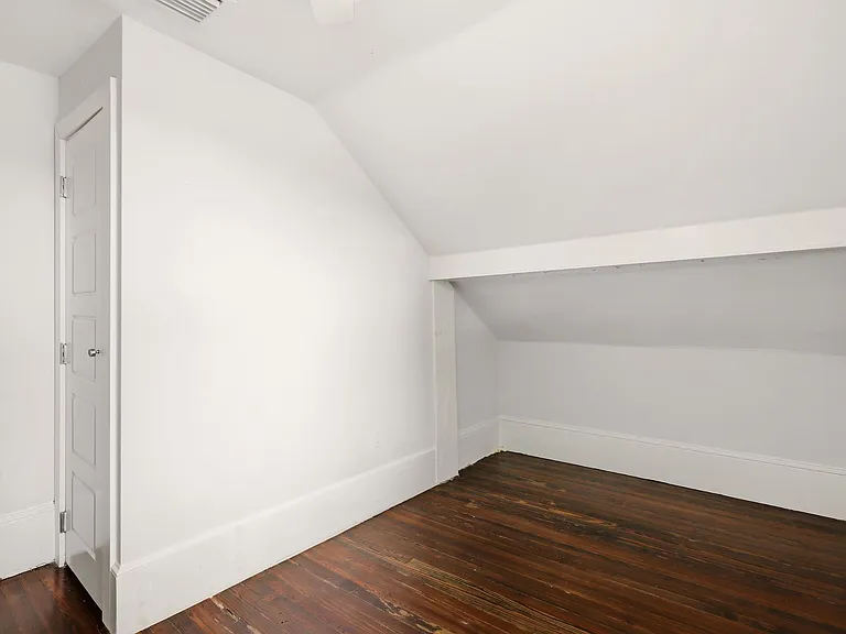 7121 SW 63rd Ave — Photo 23
