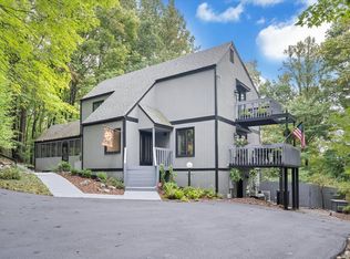 6878 Mount Chestnut Rd, Roanoke, VA 24018