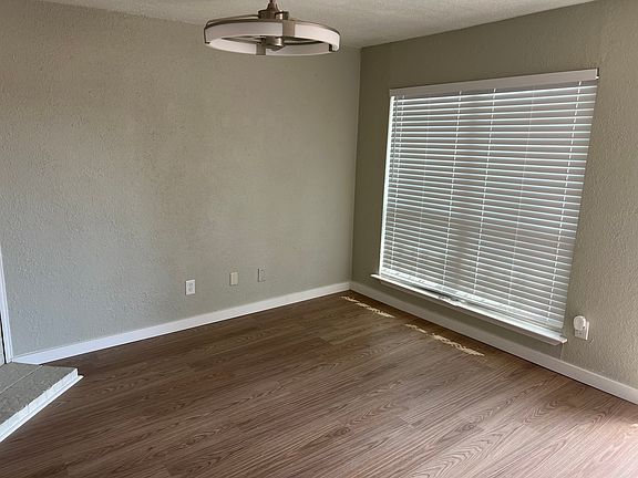 5th image of 2137 Aspen St