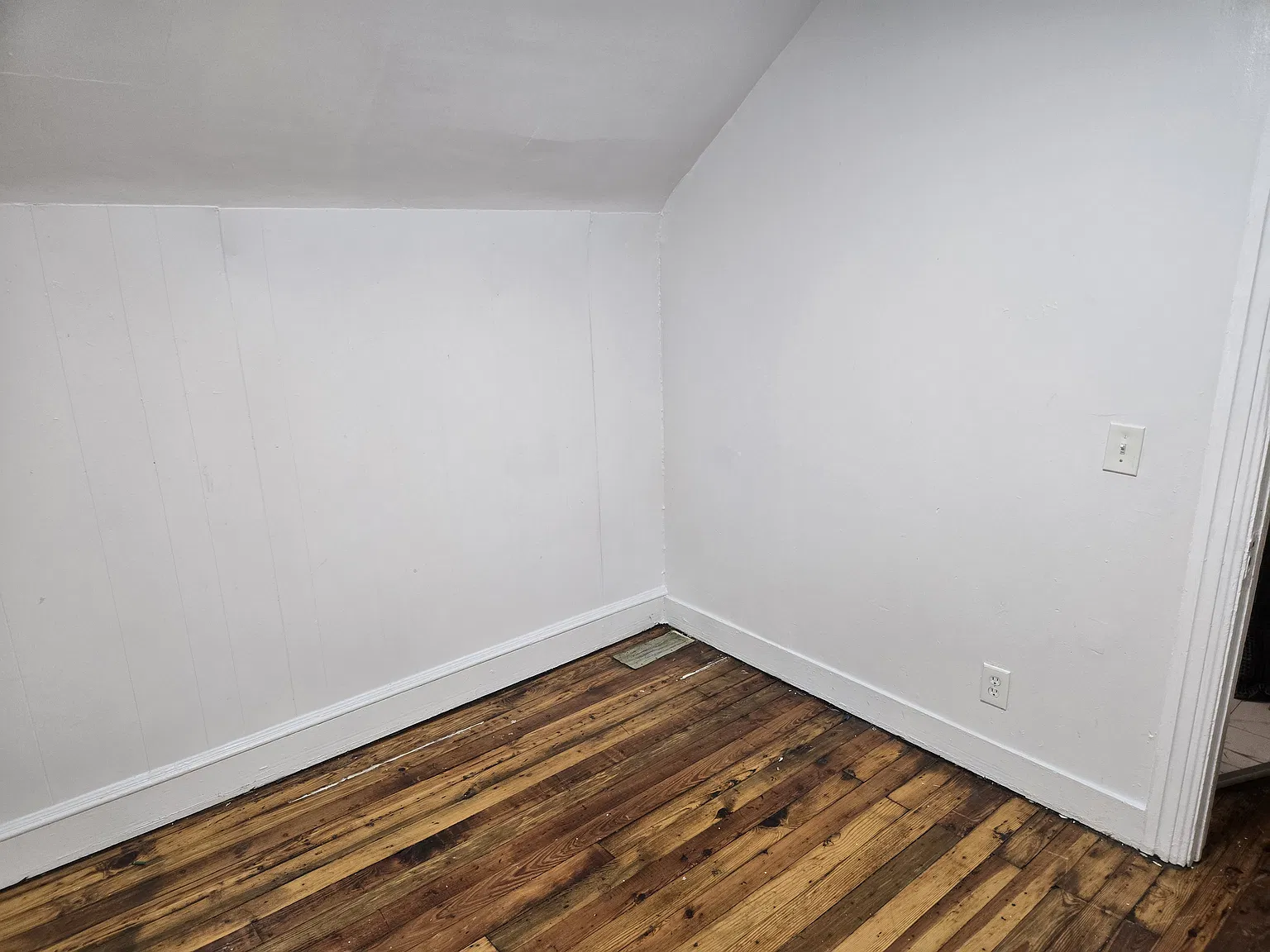 3 bed, 930 sqft, $1,500 — Photo 4