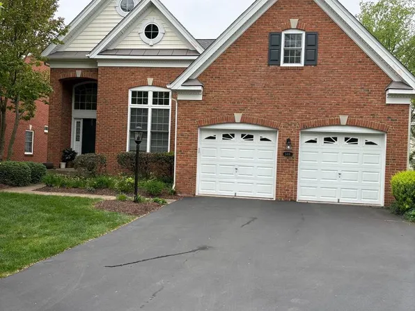 5416 Zoysia Ct, Haymarket, VA 20169