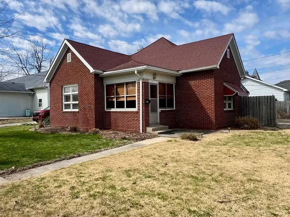 122 E Adams St, Tipton, IN 46072