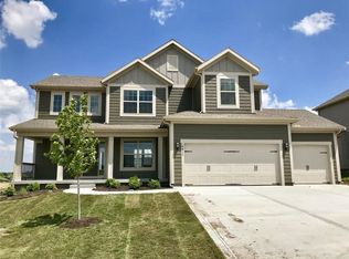 4411 SW Amethyst Dr, Lees Summit, MO 64082