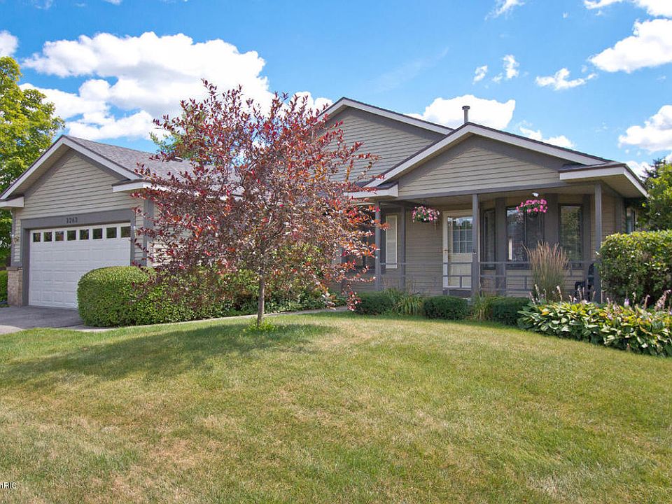 1st image of 2262 Southgate Dr SE