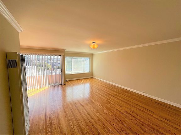 2nd image of 228 Duncan St APT 302