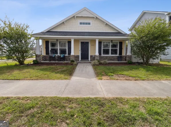 303 Crabapple Cir, Port Wentworth, GA 31407