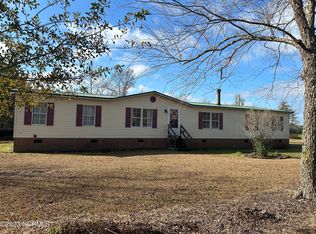 1066 Longview Rd, Kelly, NC 28448