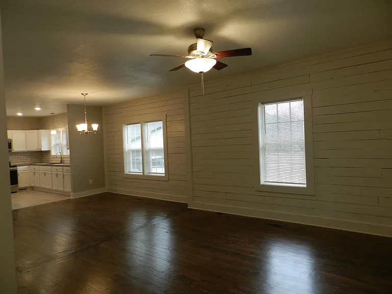 59 Joy Dr — Photo 2