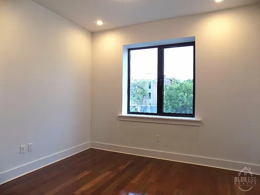 Rented by Blue Egg Realty Corp | media 59