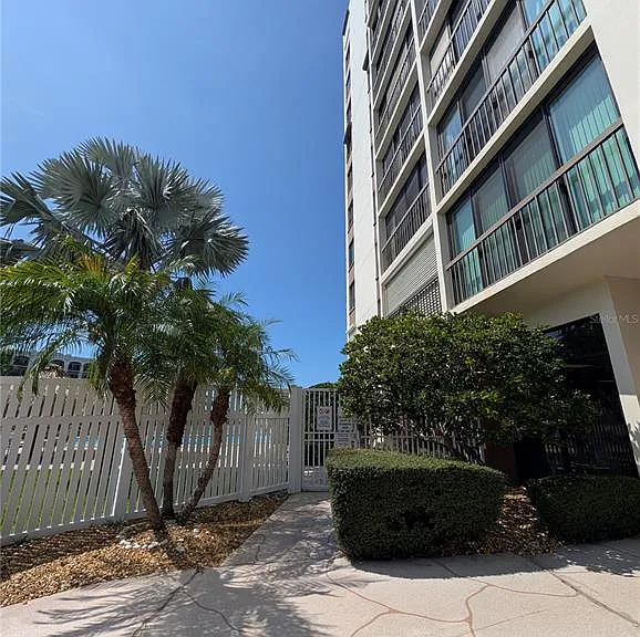 255 Dolphin Point #505 — Photo 52