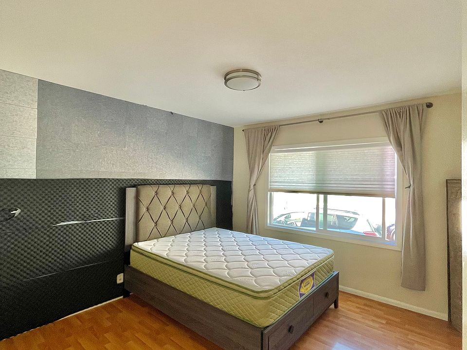 1st image of 427 S Garfield Ave S
