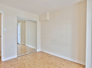 25 Wellesley Street East, Toronto, ON M4Y 0H1