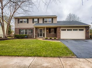 1544 Preston Rd, Naperville, IL 60563