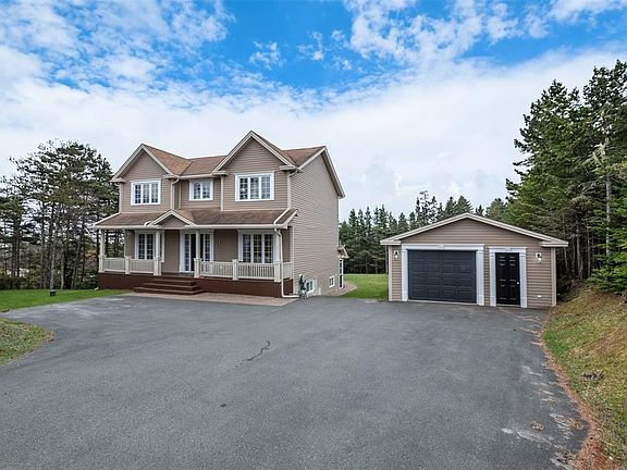 2nd image of 3 Woodbridge Lane