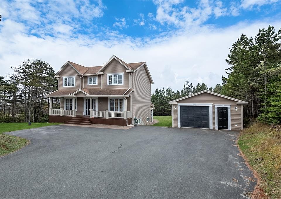 1st image of 3 Woodbridge Lane