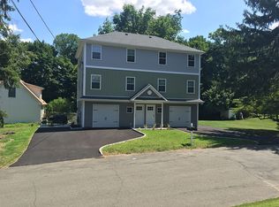 27 Wood St, Danbury, CT 06811