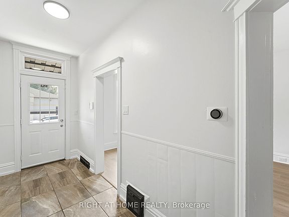 5th image of 522 Cannon St E