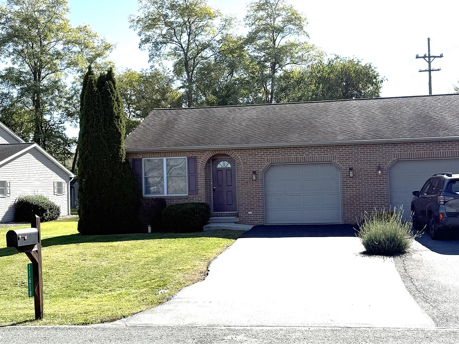 2 bed, 996 sqft, $1,400 — Photo 1
