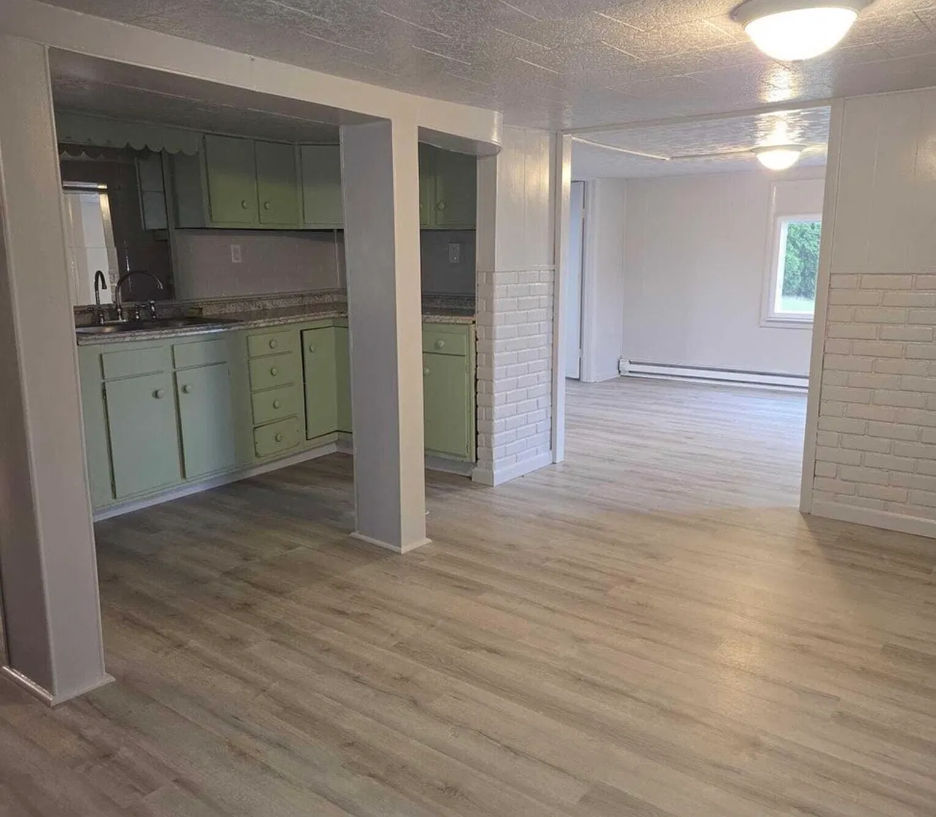 3 bed, 1638 sqft, $1,200 — Photo 4