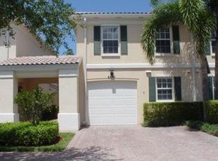 5461 Cove Cir, Naples, FL 34119