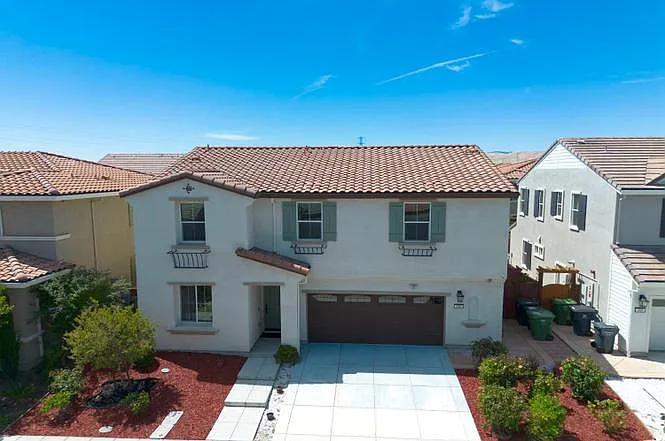 510 E Albertina Ave — Photo 16