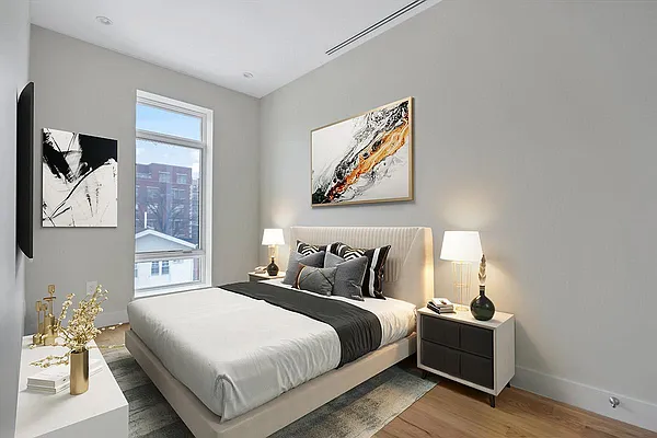 Sold by Avenues Real Estate | media 21