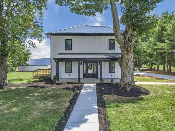 10123 Loop Rd, Etna, OH 43046