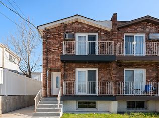 197 Lamberts Ln, Staten Island, NY 10314
