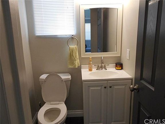3rd image of 16850 Shinnecock Ln
