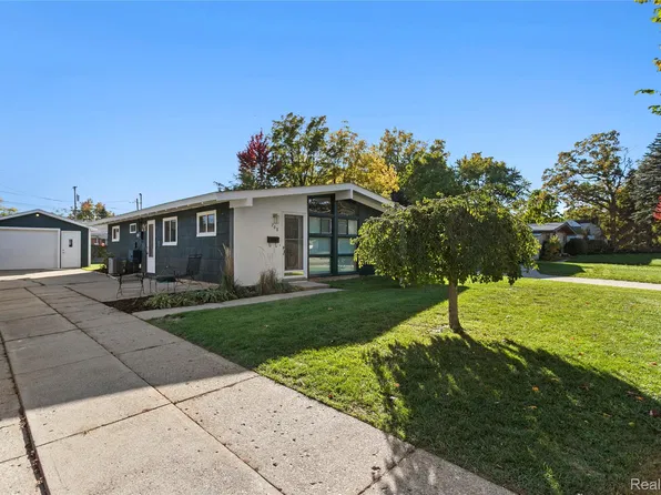 708 Goodale Ave, Clawson, MI 48017