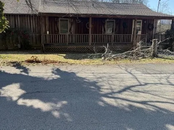 320 Hicks St, Athens, TN 37303