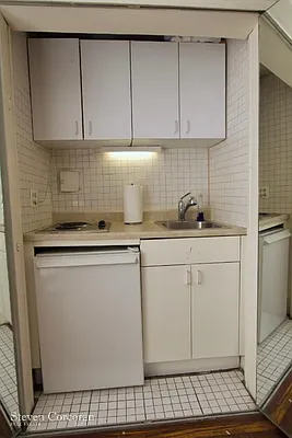Rented by Steven Corcoran Real Estate | media 10