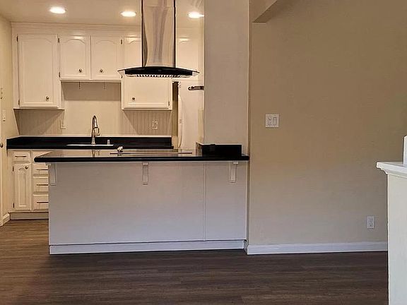 4th image of 2565 Skylark Dr