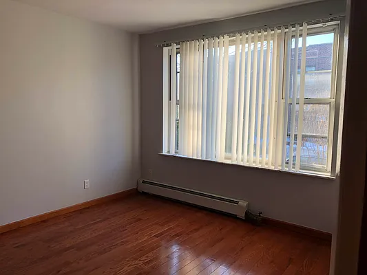 Rented by Signature Spaces NYC Corp | media 16