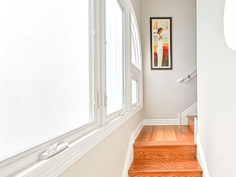 25 S 31st Ave — Photo 20
