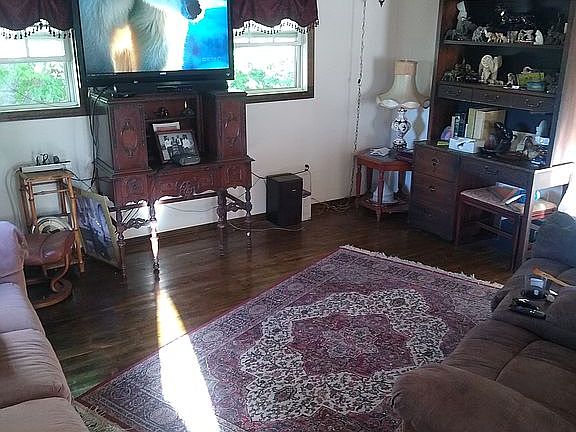 2nd floor family room