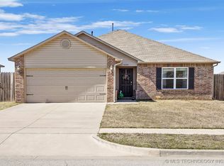 1508 S 29th Ct, Broken Arrow, OK 74014