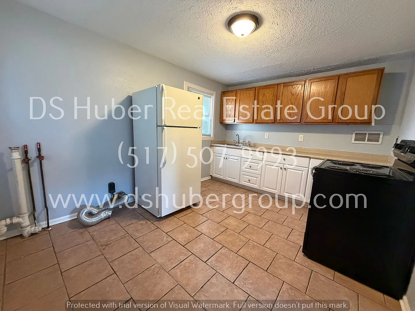 1218 Victoria Drive Lansing, MI 48911 — Photo 2