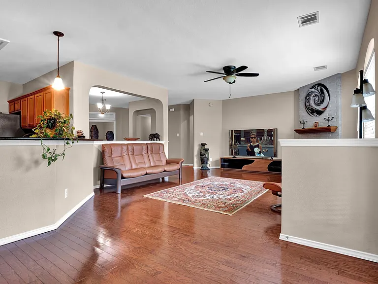 3339 Rod Carew Dr — Photo 10