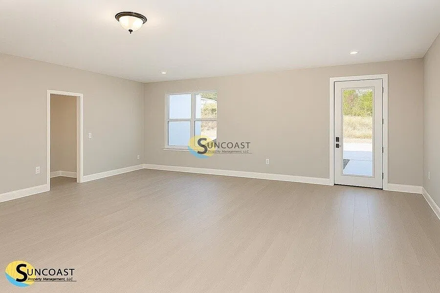 Spacious 4BR | Luxury Finishes W/D Included — Photo 3