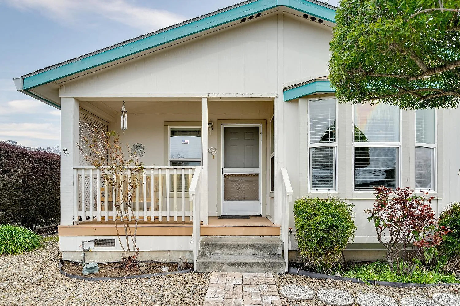 145 Westgate Circle photo 1