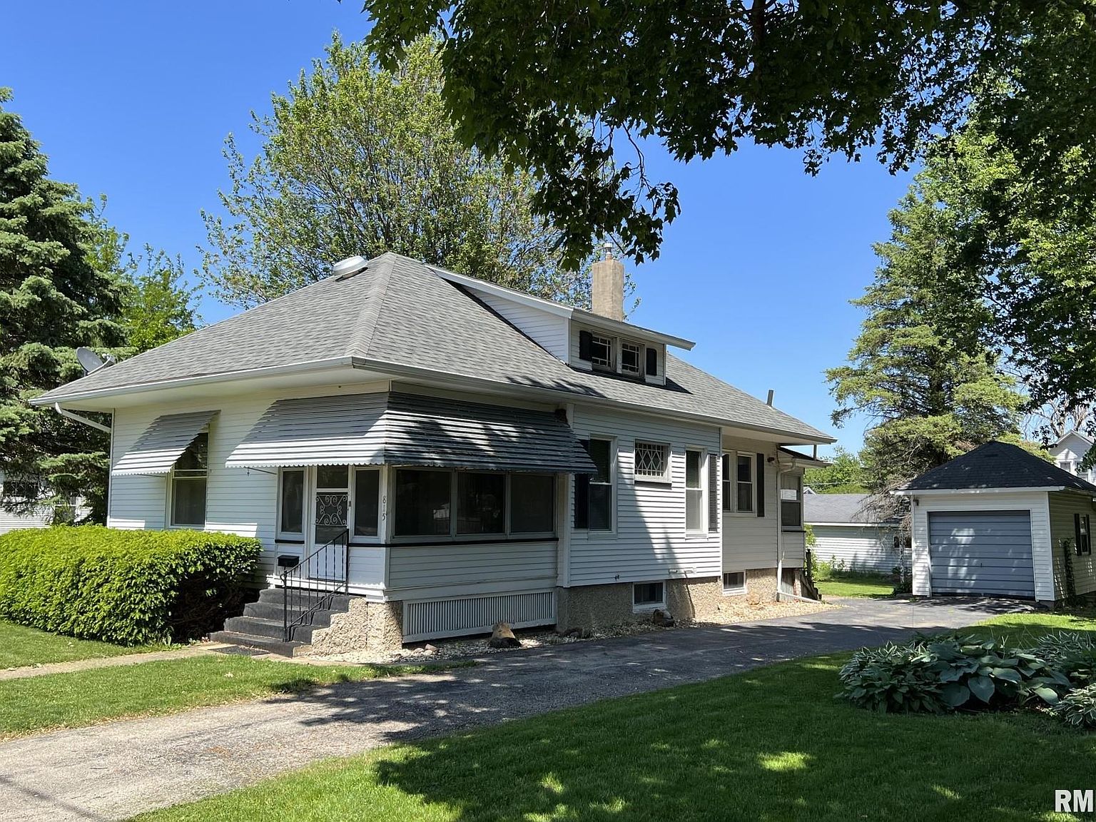 815 NW 1st Ave, Galva, IL 61434 Zillow
