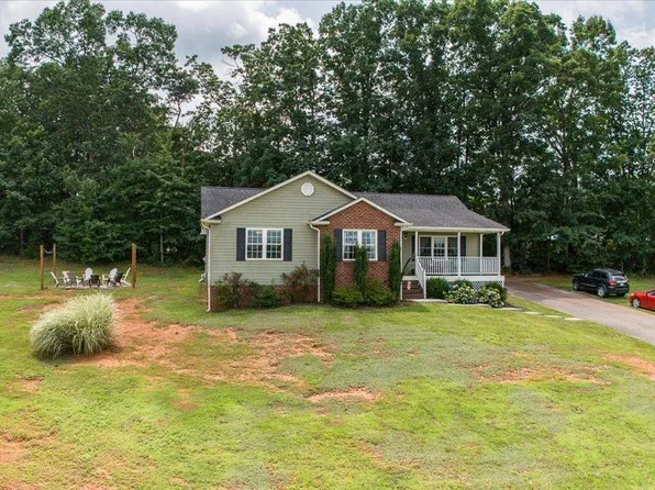 24 Trotter Ln, Concord, VA 24538