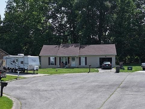1st image of 154 Northwoods Ct