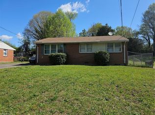 2527 Rosemary Dr, Winston Salem, NC 27105